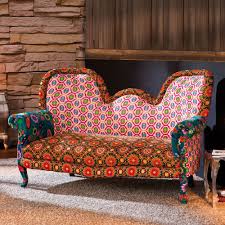 Das dreisitzer sofa ist als einzelstück oder als bestandteil in einer garnitur vertreten. Ausgefallenes Retro Sofa Zuretti In Bunt Retro Sofa Sofa 3 Sitzer Sofa