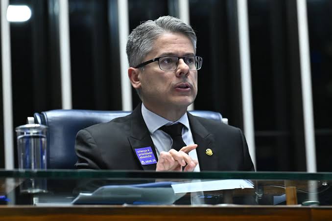 Alessandro Vieira pode ficar inelegível por usar CPI para atacar STF