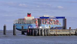 Das containerschiff „mv ever given hat sich im suezkanal quer gestellt. Ever Given Die Grossten Containerschiffe Schiffsdaten Und Position