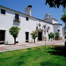 Tiene una superficie de 110 m² y es ideal para la construcción de una vivienda adosada. Los 10 Mejores Hoteles En Merida De 2021 Precios Increibles Tripadvisor Opiniones Y Fotos