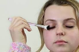 Amazon.com: Feels Lash Cleaning Brush Eyelash Extensions Shampoo Brush Soft  Curved Fluffy Cleansing (1 pack, Pink) : Beauty & Personal Care