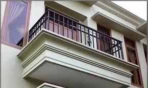 Model pagar balkon rumah minimalis railing balkon besi tempa klasik. Balkon Rumah