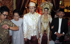 Aktris berusia 32 tahun tersebut mengungkapkan. Thalita Latief Dan Dennis Lyla Tunda Bulan Madu Demi Karir