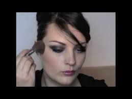 make up demo for gles wearers