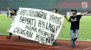 Kamu tak merindukan mantan , apalagi gebetan. 38 Kata Kata Bijak Persib Kalah Kata Mutiara