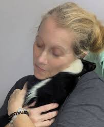 Charger the skunk doesn't grasp the concept