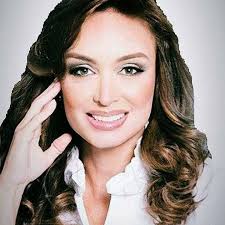 Dora Mazzone FanClub added a new photo.