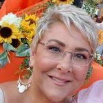 Linda Dicicco's Instagram, Twitter & Facebook