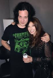 Born may 17, 1973) is an american musician, singer, songwriter, and record producer. With My Buddies Josh Homme Jack White Elvira Mistress Of The Dark Official Facebook