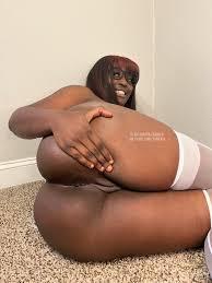 Tamekia Thick🍑 on X: are you coming over to study🤓👩🏾‍🏫 with me?📚🍑🤪  t.cotpuyZ5Pgk3  X