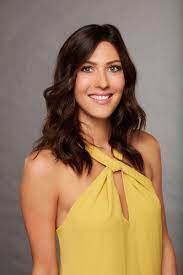 Rebecca Kufrin Wiki Biography Age Height Boyfriend Bio And Profile Rebecca Kufrin Is An American Publicist From Minneapolis M Becca Kufrin Becca Rebecca