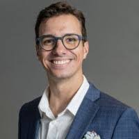 Malachi Ross's Instagram, Twitter & Facebook