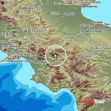 Venerdì 10 agosto, a oltre due mesi e mezzo dall'inizio del terremoto che ha ferito l'emilia, lo sciame sismico, altalenante e sfiancato nelle ultime settimane, non si arresta. Terremoto Oggi 6 Aprile 2018 Scossa Nella Notte Lista Ingv