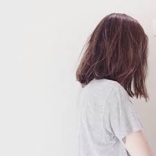 If you want one that has a bit of movement to it but doesn't have a lot of extreme choppiness, you might want to go with a layered bob. Les Dessous Chics Via Tumblr Hair Styles Short Hair Styles Long Hair Styles