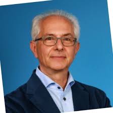 Duel sur la 5 : l'homéopathie avec le docteur Jacques Benveniste +…