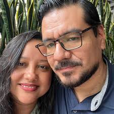 Recuerdo que tenía este juguete, era como un He-man pero mas flaco y  pequeño que manejaba una moto que al presionarla avanzaba, ¿quién recuerda  haberlo visto? 🙋🏻‍♂️