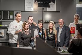 Eben alles, was die köche in unseren restaurants mit liebe anrühren. Die Mitkoch Show Im Kuchenzentrum Dresden Bewerben