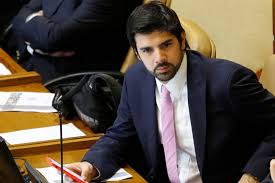From wikimedia commons, the free media repository. La Distancia De Joaquin Lavin Leon El Gobierno Ha Tenido Una Muy Mala Aproximacion A La Crisis Social Que Ha Generado La Pandemia La Tercera