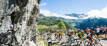 Tour de france 2021 blir det lengste rittet på over 20 år. Tour De France 2018 Die 9 Schonsten Etappen Im Uberblick