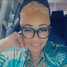 Cynthia Cray's Instagram, Twitter & Facebook