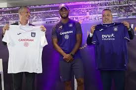 Toutes les infos, l'actu, les matches et les joueurs de l'équipe de anderlecht en belgique. New Shirt Sponsors After 39 Years Anderlecht 20 21 Home Away Kits Released Footy Headlines