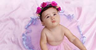 Berikut ini beberapa kosakata yang bisa dipilih dan dijadikan sebagai inspirasi untuk memberikan nama bagi. 36 Rangkaian Nama Bayi Perempuan Lahir Bulan Desember Bermakna Islami Popmama Com