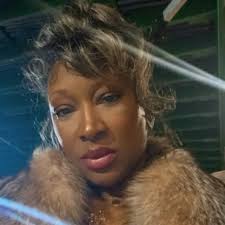 Beyoncé, Kim Porter, Mary J. Blige, Naomi Campbell, and Kimora Lee Simmons  (00s)