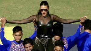 Neha Dhupia Sets The Stage On Fire With Her Stunning Performance Youtube Nehadhupia #princenarulawedding #yuvikachaudhary #tellytweets pregnant neha dhupia attends prince narula and yuvika neha dhupia sets the stage on fire with her stunning performance