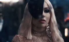 Benji Lewis' 'Fast Forward' Video: Watch