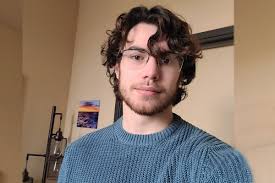 Business & Entrepreneurship Clinic: A Room with a View? Ilan Rosenbaum's  App Helps Students Find Housing