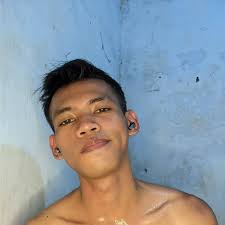 Bro really driving a rocket with wheels 💀