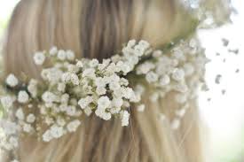 Using floral tape, attach the baby's breath onto the wire starting from the top center of the crown and going down either side, making sure to overlap slightly. How To Make A Baby S Breath Flower Crown Paisley Sparrow