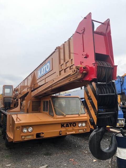 Kato NK800 Truck Crane
