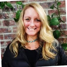 Anna Plumb's Instagram, Twitter & Facebook