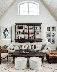 One of the mesmerizing things about a scandinavian home is the perfect marriage between form and function. 8dtnaexjeslbnm