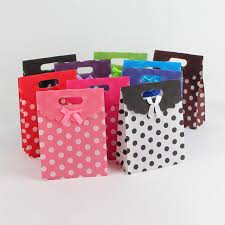 Cetak custom paper bag makanan anda untuk kebutuhan bisnis personal atau perusahaan. Cenderahati Perkahwinan Cenderahati Dan Aksesori Di Wangsa Maju Kuala Lumpur
