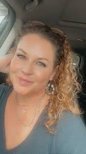 Debbi's Flowers, 104 W Lafayette Sq, La Fayette, GA 30728, US