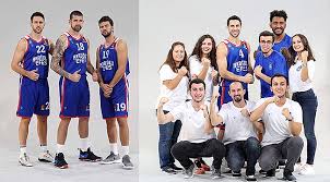 Anadolu efes basketbol takımı, geride kalan sezon sakarya büyükşehir belediyespor'un formasını giyen milli oyuncu james metecan birsen'i kadrosuna kattı. Anadolu Efes Spor Kulubu Nun Yeni Sezon Kadrosu Ve Formalari Tanitildi Www Mahalligundem Com Haber Portali