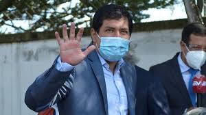 En ese sentido, la mayoría de estos famosos se concentraron en los cupos de constituyentes, y también para. Arauz Se Impone En La Primera Vuelta De Las Elecciones Presidenciales De Ecuador