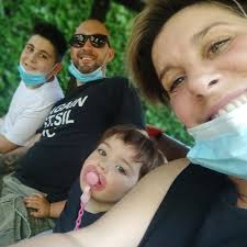 Titolo: La sorella perduta-Le Sette Sorelle Autrice: Lucinda Riley  🔴Allerta spoiler!🔴 Terminato il settimo capitolo della saga. Molto bello!  Bello il fatto di raccontare da più punti di vista, nei vari paesi.