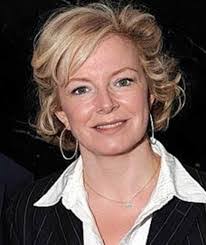 Sarah Townsend's Instagram, Twitter & Facebook