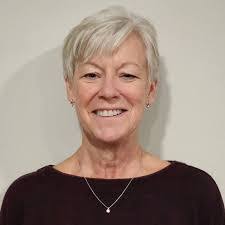 Jennifer Ormond's Instagram, Twitter & Facebook