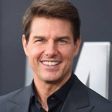 Brett schrkengost for liv sotheb. 22 Unsettlingly Nice Tom Cruise Stories