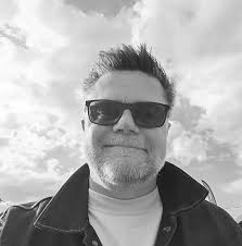 UK Podcast Studio and Broadcaster