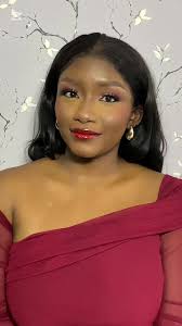 Julie rolling dollars 💸🤑💕 (@julscontour)