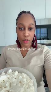 Replying to @Dadoz @Rashakadriii🇱🇧 How to make cornstarch chunks? #...