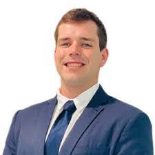 Damien Rowe's Instagram, Twitter & Facebook