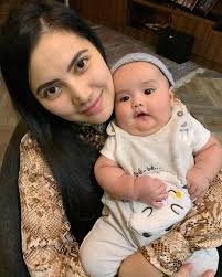 Setelah cinta itu pergi ialah sebuah siri drama televisyen romantik malaysia 2019 arahan heykal hanifah, dibintangi oleh nina iskandar1 dan fahrin ahmad membawa watak sebagai sepasang suami isteri for faster navigation, this iframe is preloading the wikiwand page for setelah cinta itu pergi. Tunggu Dua Bulan Barang Tak Sampai Sampai Nina Iskandar Kena Scam Kedai Online