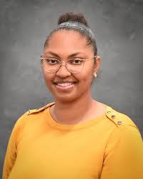 Raquel Redman's Instagram, Twitter & Facebook