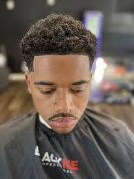 LEGENDS BARBER LOUNGE